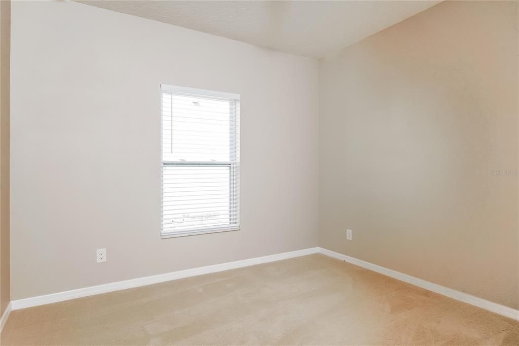 For Rent: $2,345 (3 beds, 2 baths, 1695 Square Feet)