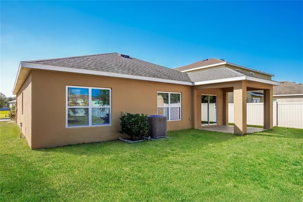 For Rent: $2,345 (3 beds, 2 baths, 1695 Square Feet)