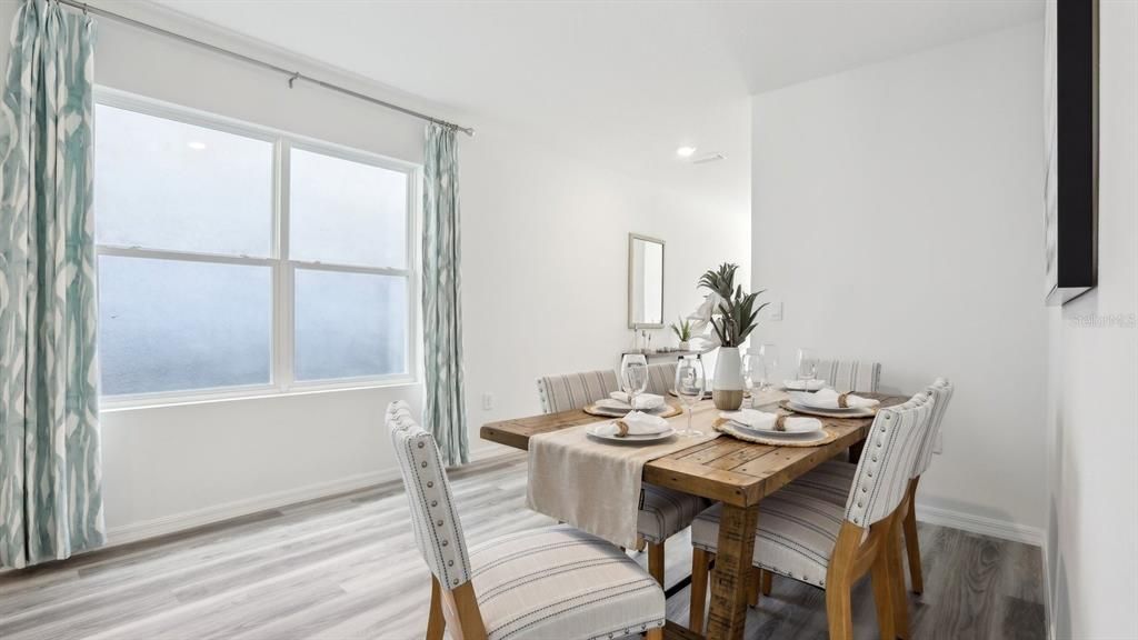 Active With Contract: $341,990 (3 beds, 2 baths, 1560 Square Feet)