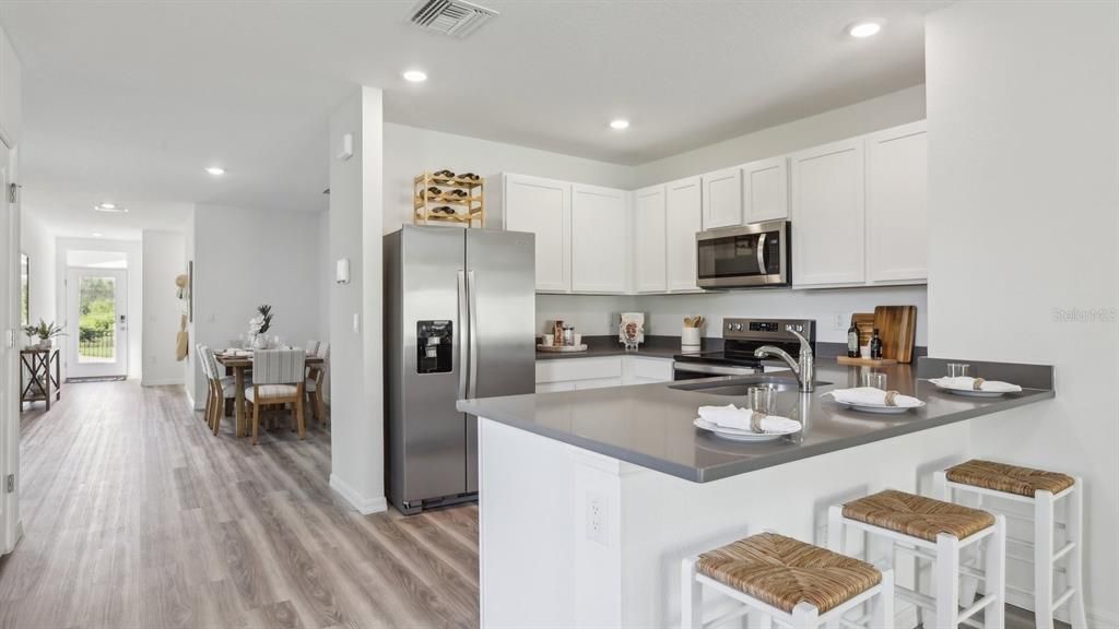 Active With Contract: $341,990 (3 beds, 2 baths, 1560 Square Feet)