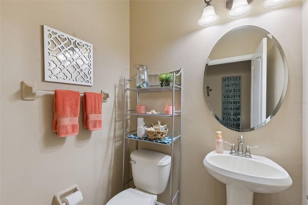 En Venta: $340,000 (3 camas, 2 baños, 1902 Pies cuadrados)