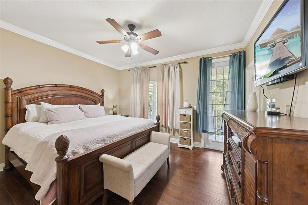 En Venta: $340,000 (3 camas, 2 baños, 1902 Pies cuadrados)