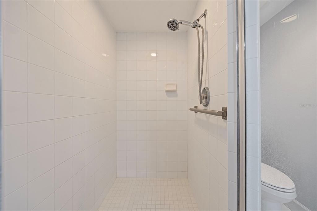 En Venta: $799,900 (2 camas, 2 baños, 1516 Pies cuadrados)