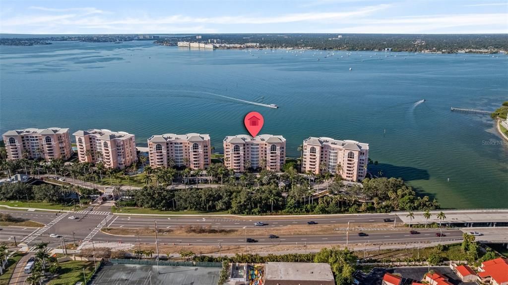 En Venta: $799,900 (2 camas, 2 baños, 1516 Pies cuadrados)