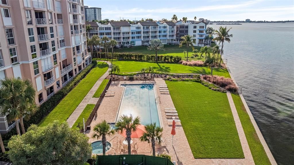 En Venta: $799,900 (2 camas, 2 baños, 1516 Pies cuadrados)