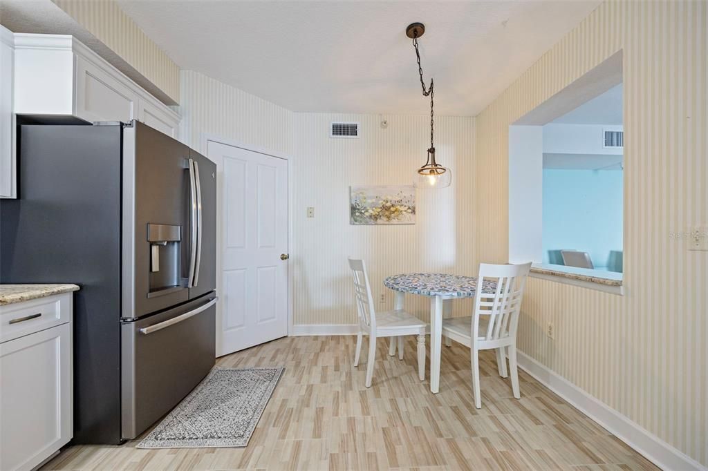 En Venta: $799,900 (2 camas, 2 baños, 1516 Pies cuadrados)