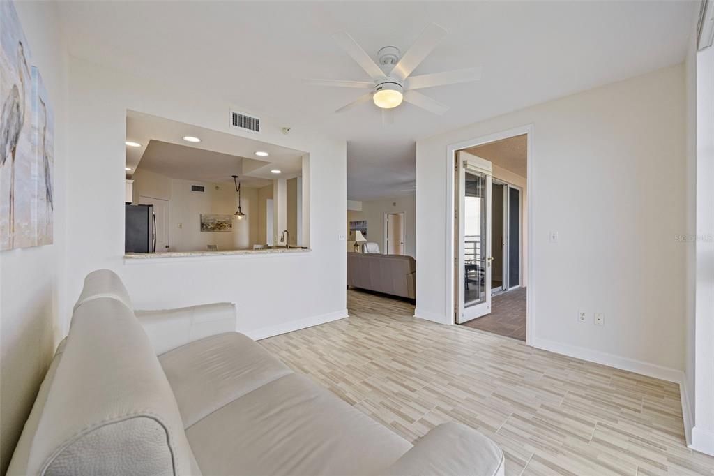 En Venta: $799,900 (2 camas, 2 baños, 1516 Pies cuadrados)