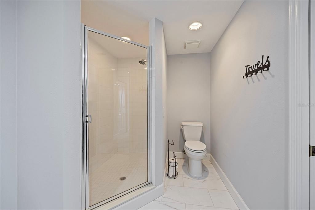 En Venta: $799,900 (2 camas, 2 baños, 1516 Pies cuadrados)