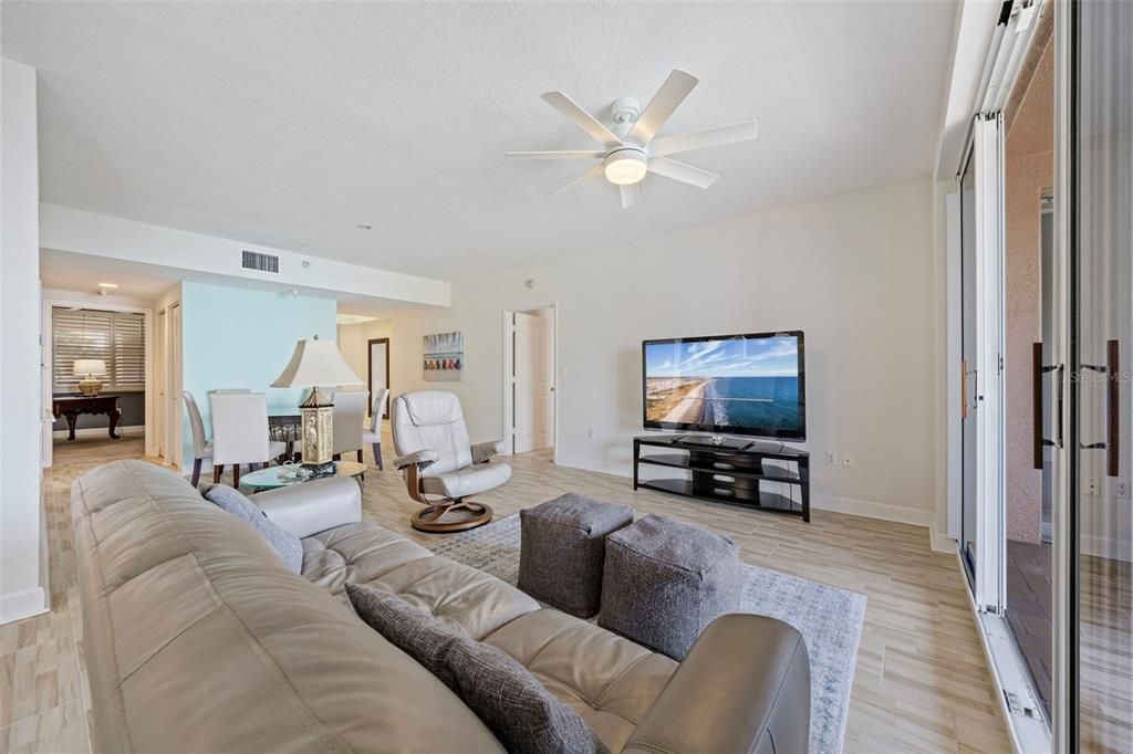 En Venta: $799,900 (2 camas, 2 baños, 1516 Pies cuadrados)