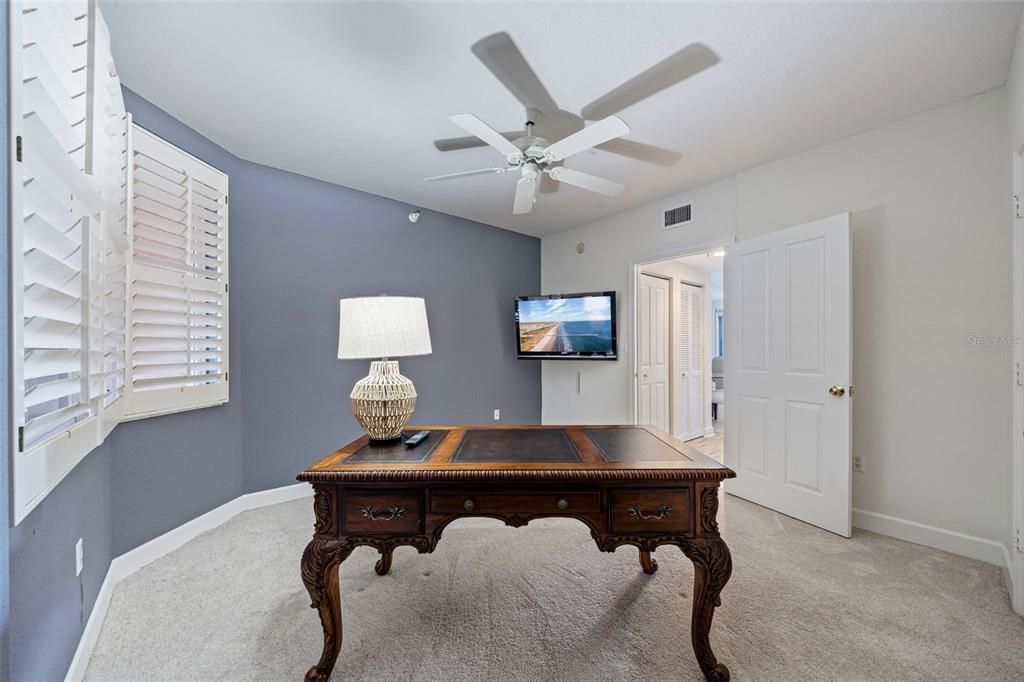 En Venta: $799,900 (2 camas, 2 baños, 1516 Pies cuadrados)