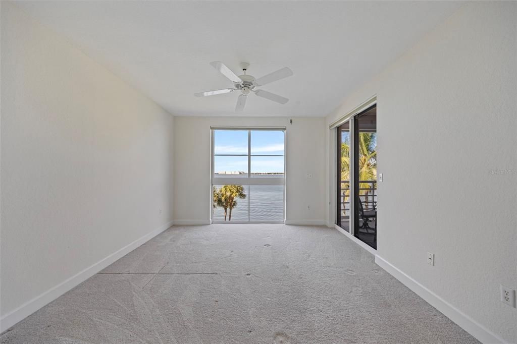 En Venta: $799,900 (2 camas, 2 baños, 1516 Pies cuadrados)