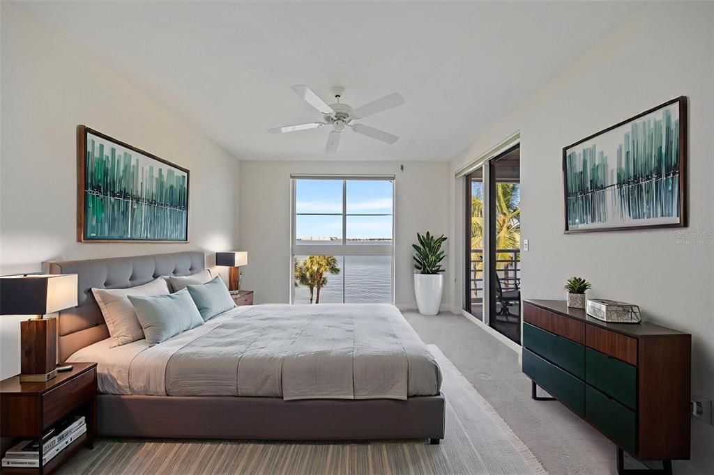 En Venta: $799,900 (2 camas, 2 baños, 1516 Pies cuadrados)