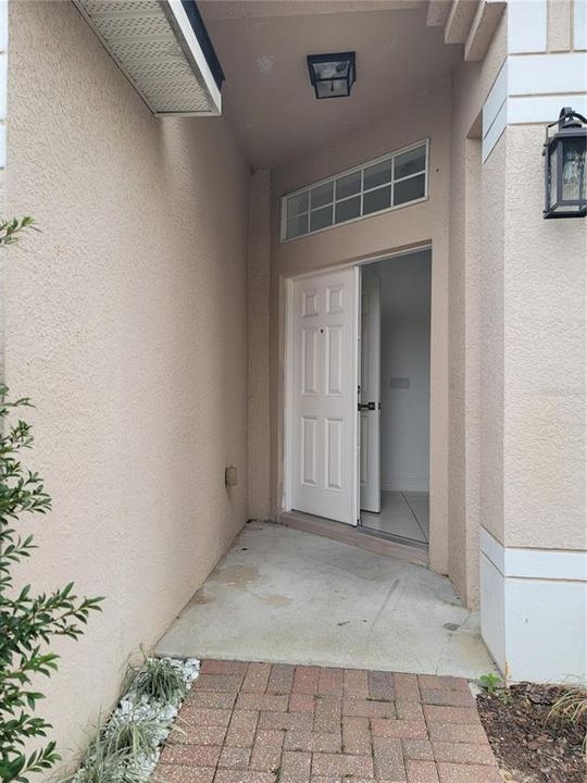 For Sale: $325,000 (4 beds, 2 baths, 1893 Square Feet)