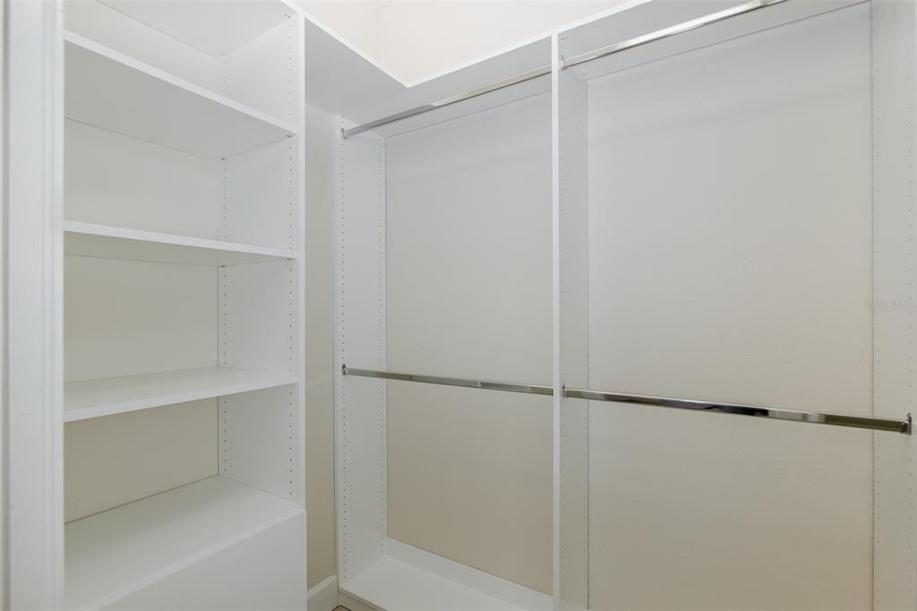 Под контрактом: $459,900 (2 спален, 2 ванн, 1689 Квадратных фут)