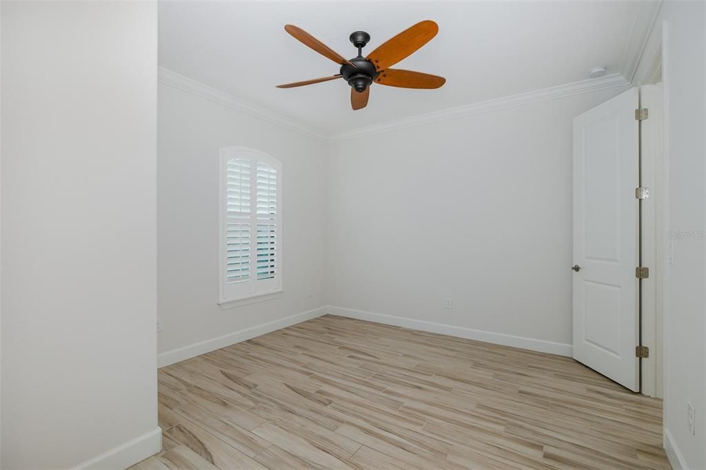 Под контрактом: $459,900 (2 спален, 2 ванн, 1689 Квадратных фут)