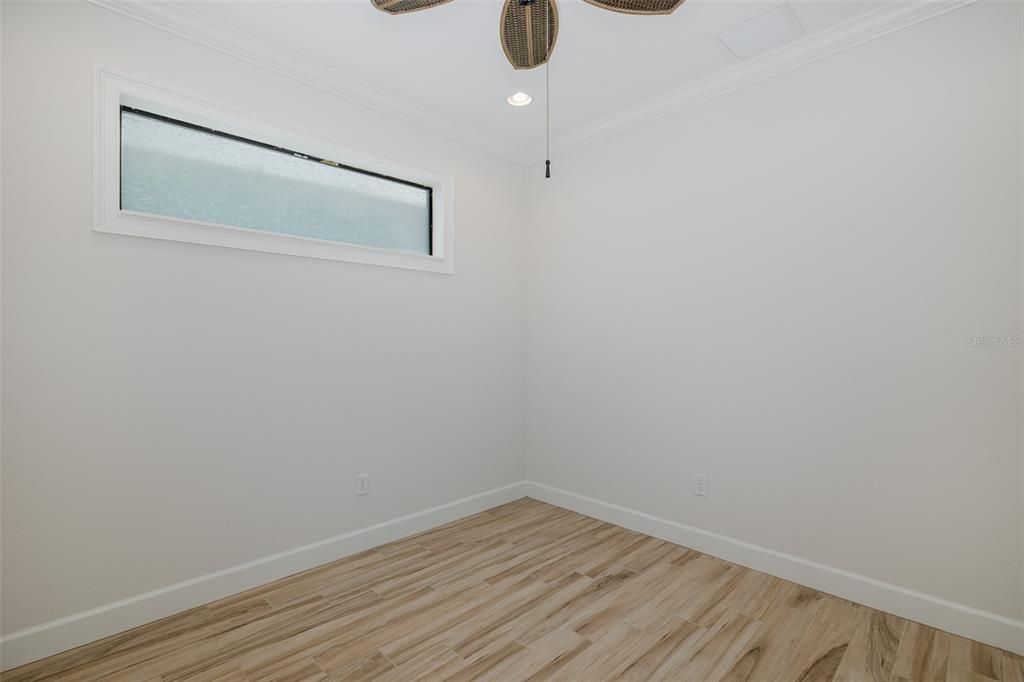 Под контрактом: $459,900 (2 спален, 2 ванн, 1689 Квадратных фут)