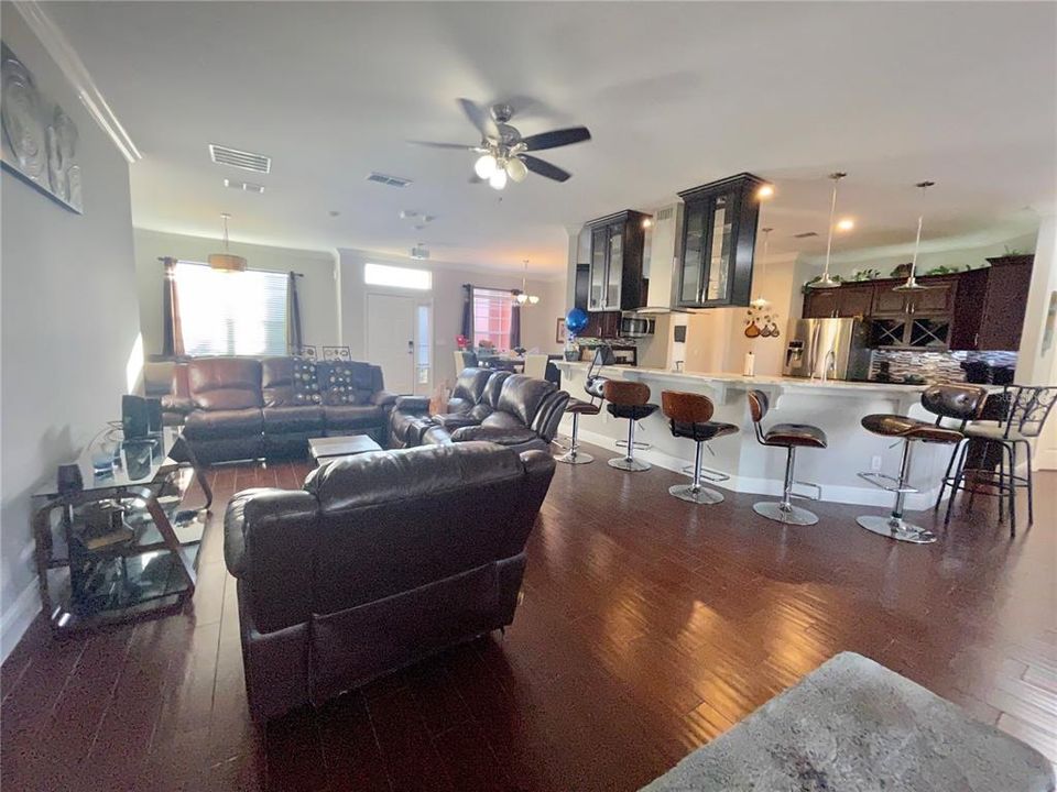 For Rent: $2,700 (4 beds, 3 baths, 2218 Square Feet)