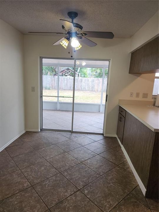 В аренду: $2,200 (3 спален, 2 ванн, 1053 Квадратных фут)