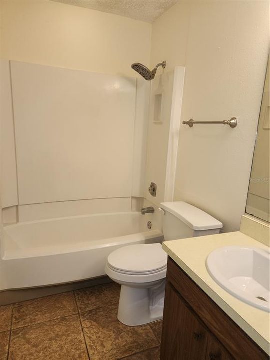 В аренду: $2,200 (3 спален, 2 ванн, 1053 Квадратных фут)