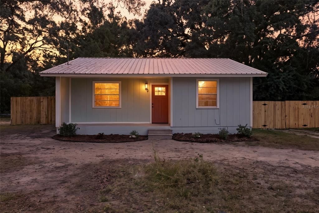 En Venta: $179,900 (2 camas, 1 baños, 832 Pies cuadrados)