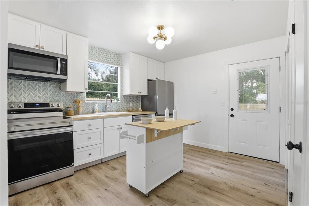 En Venta: $179,900 (2 camas, 1 baños, 832 Pies cuadrados)