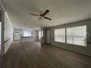 For Rent: $2,100 (3 beds, 2 baths, 1728 Square Feet)