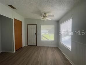 For Rent: $2,100 (3 beds, 2 baths, 1728 Square Feet)