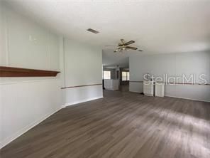 For Rent: $2,100 (3 beds, 2 baths, 1728 Square Feet)