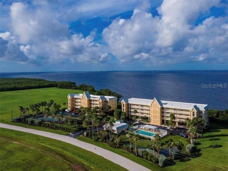 For Rent: $2,600 (2 beds, 2 baths, 1530 Square Feet)