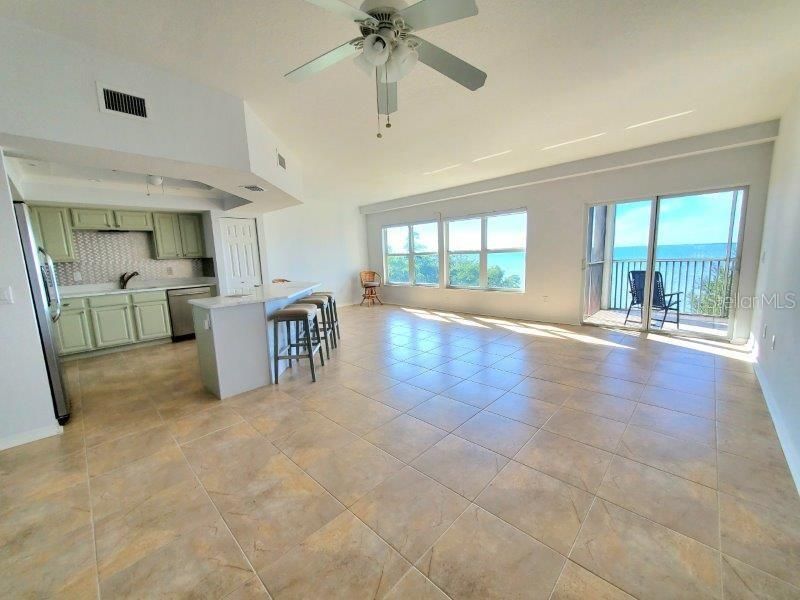 For Rent: $2,600 (2 beds, 2 baths, 1530 Square Feet)