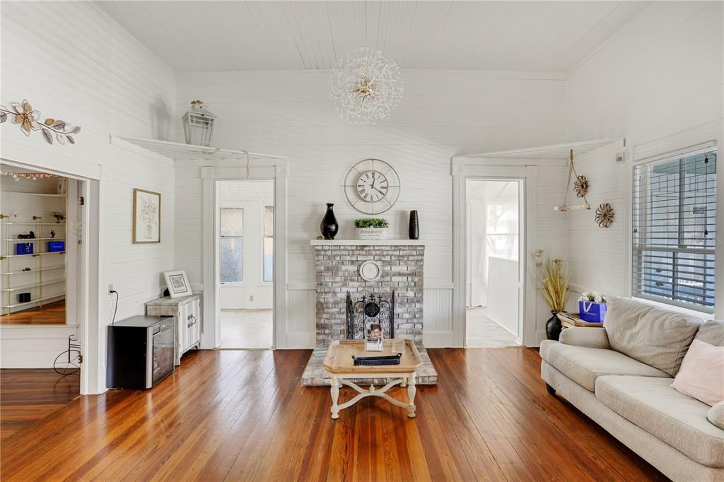 En Venta: $425,000 (0 camas, 0 baños, 2364 Pies cuadrados)