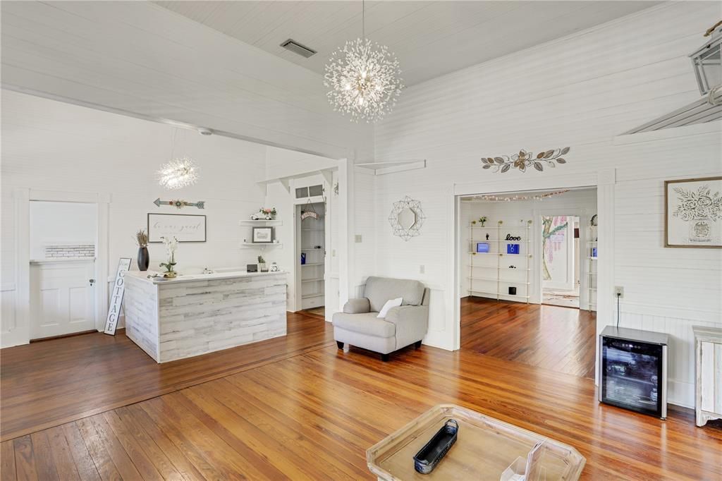 En Venta: $425,000 (0 camas, 0 baños, 2364 Pies cuadrados)