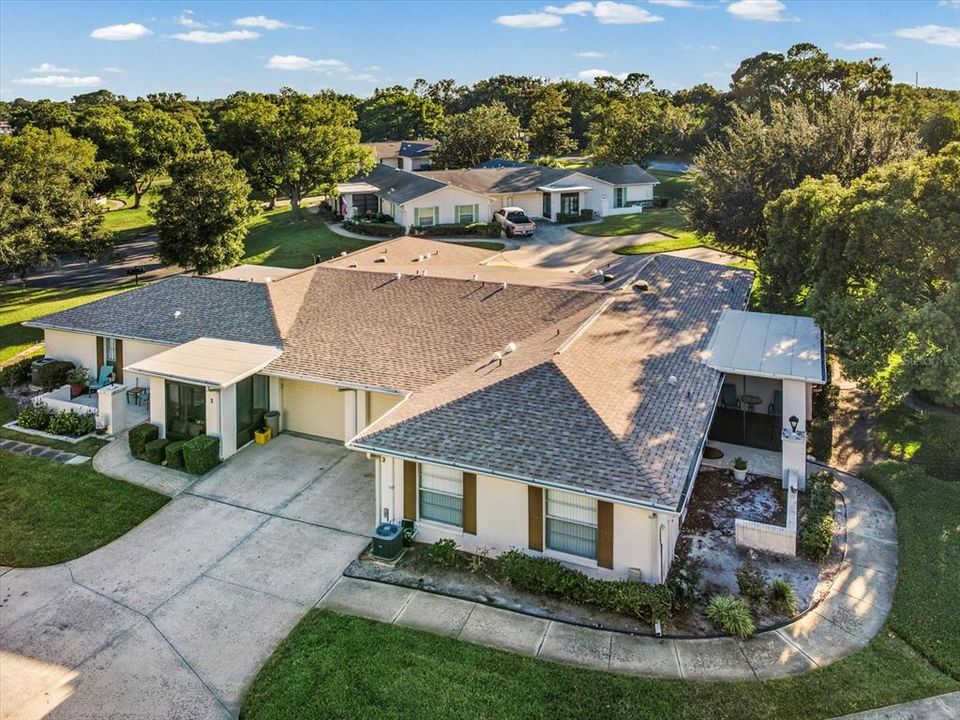 Под контрактом: $139,900 (2 спален, 2 ванн, 1000 Квадратных фут)