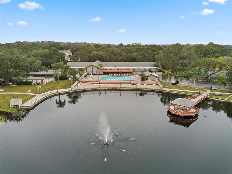 Под контрактом: $139,900 (2 спален, 2 ванн, 1000 Квадратных фут)