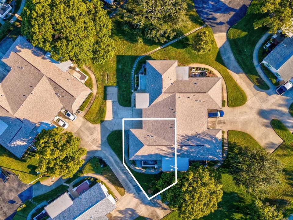 Под контрактом: $139,900 (2 спален, 2 ванн, 1000 Квадратных фут)