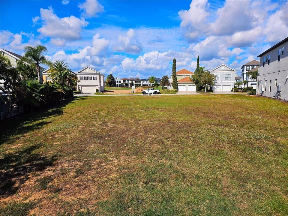 待售: $199,500 (0.16 acres)