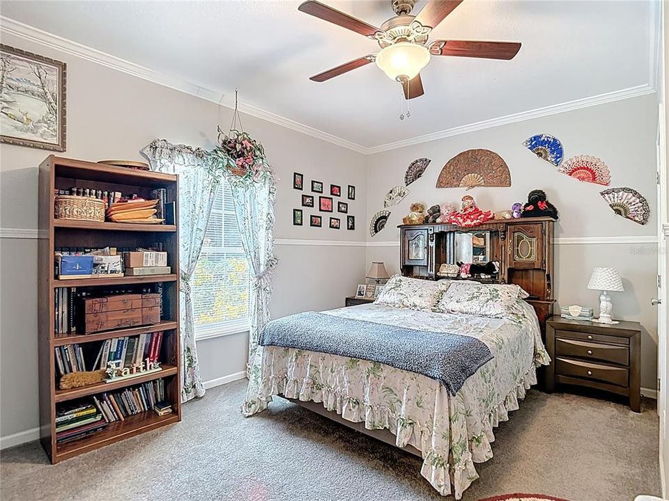 Под контрактом: $276,500 (3 спален, 3 ванн, 2052 Квадратных фут)