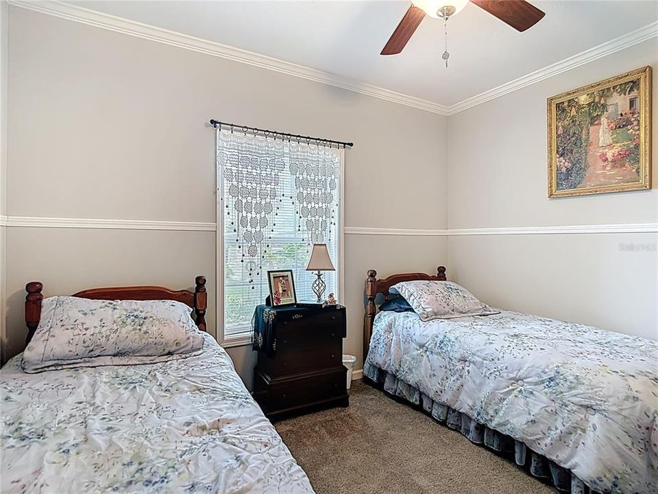 Под контрактом: $276,500 (3 спален, 3 ванн, 2052 Квадратных фут)