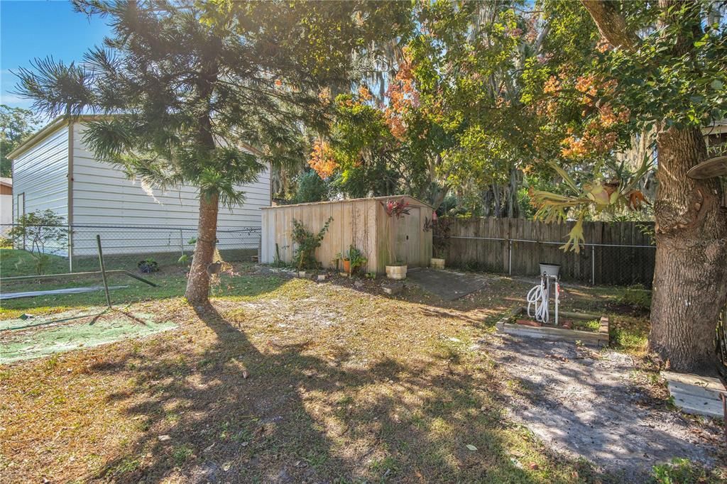 For Sale: $299,900 (3 beds, 1 baths, 1224 Square Feet)