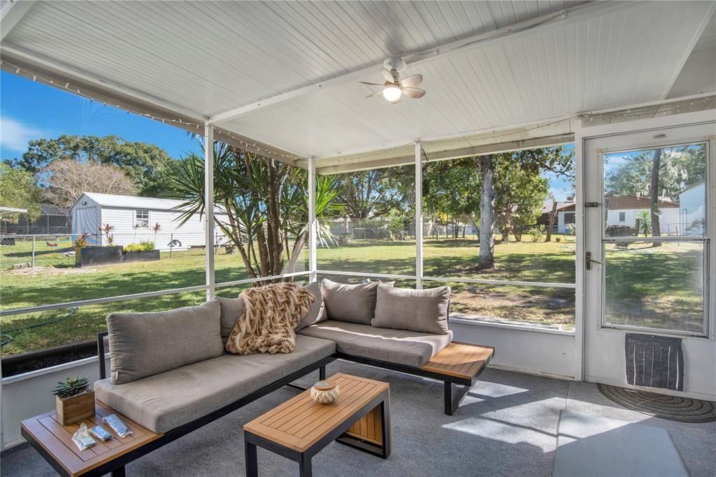 For Sale: $299,900 (3 beds, 1 baths, 1224 Square Feet)