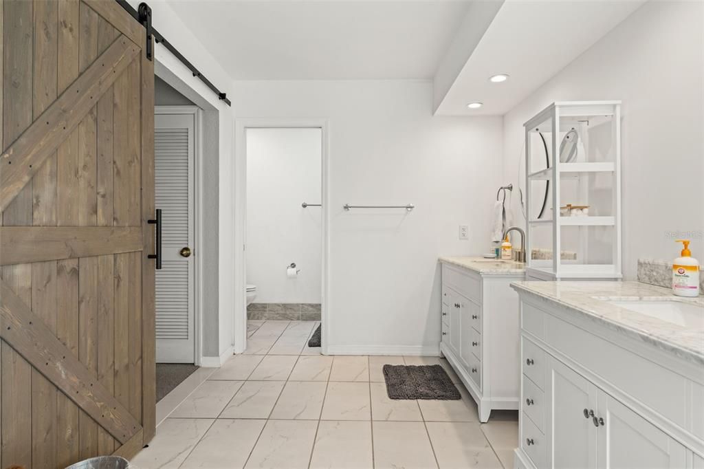 Под контрактом: $430,000 (3 спален, 2 ванн, 2316 Квадратных фут)