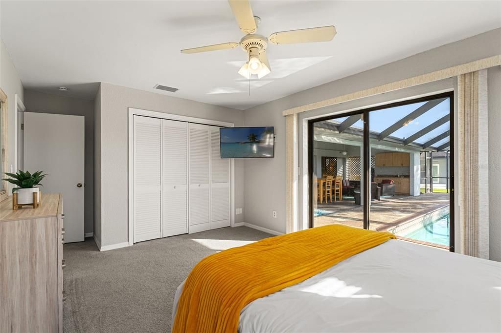 Под контрактом: $430,000 (3 спален, 2 ванн, 2316 Квадратных фут)