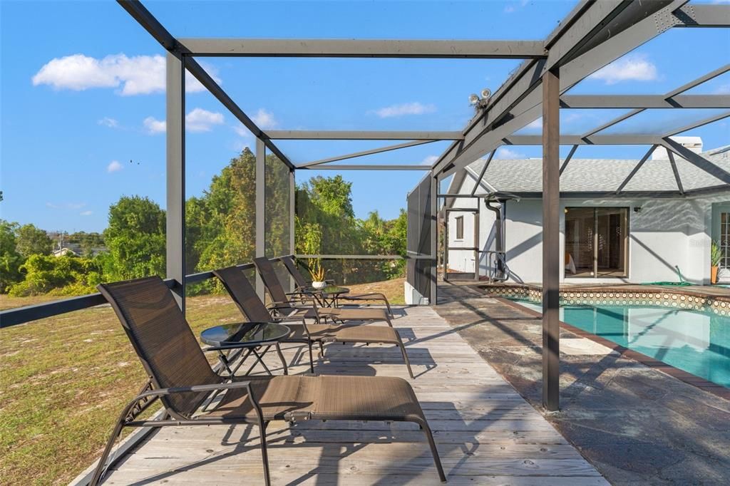 Под контрактом: $430,000 (3 спален, 2 ванн, 2316 Квадратных фут)