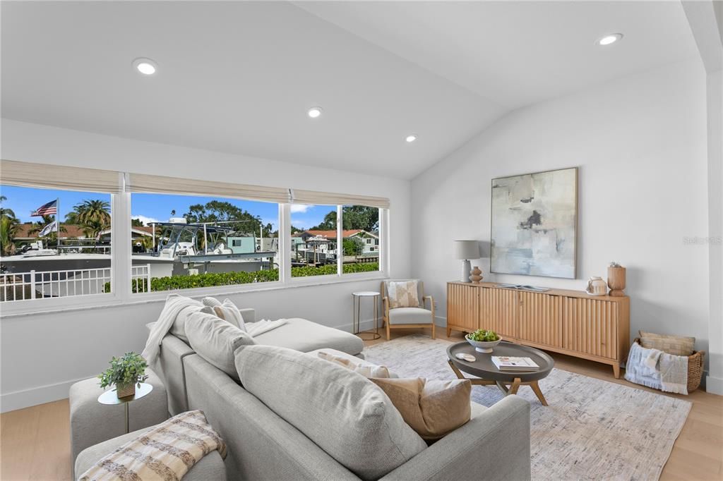 For Sale: $1,180,000 (3 beds, 2 baths, 1773 Square Feet)