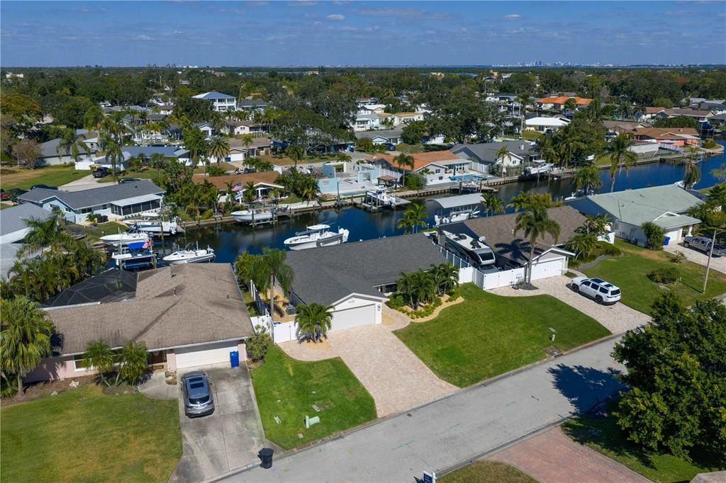 For Sale: $1,180,000 (3 beds, 2 baths, 1773 Square Feet)