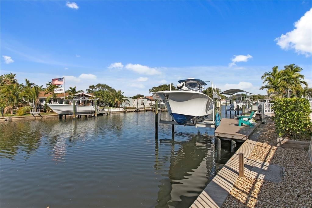 For Sale: $1,180,000 (3 beds, 2 baths, 1773 Square Feet)