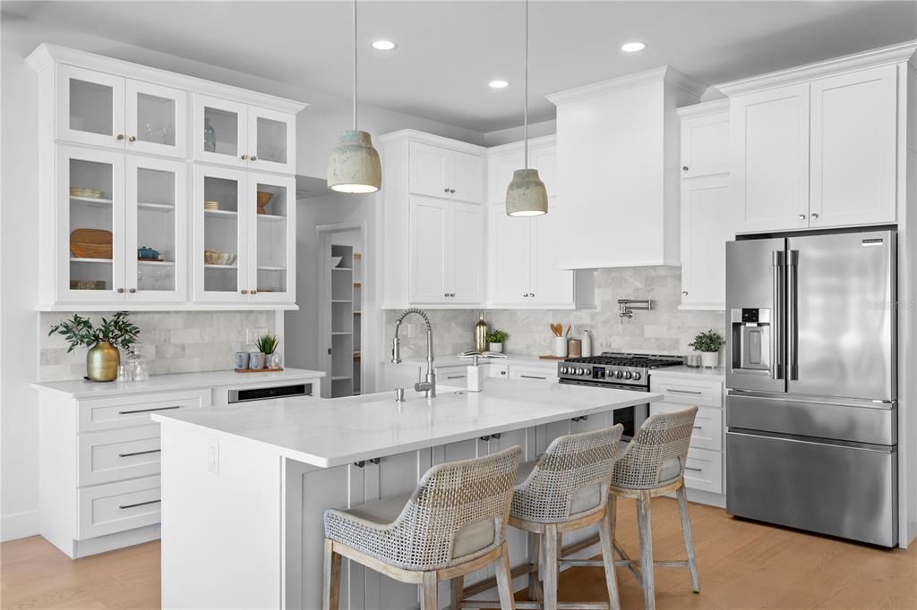 For Sale: $1,180,000 (3 beds, 2 baths, 1773 Square Feet)