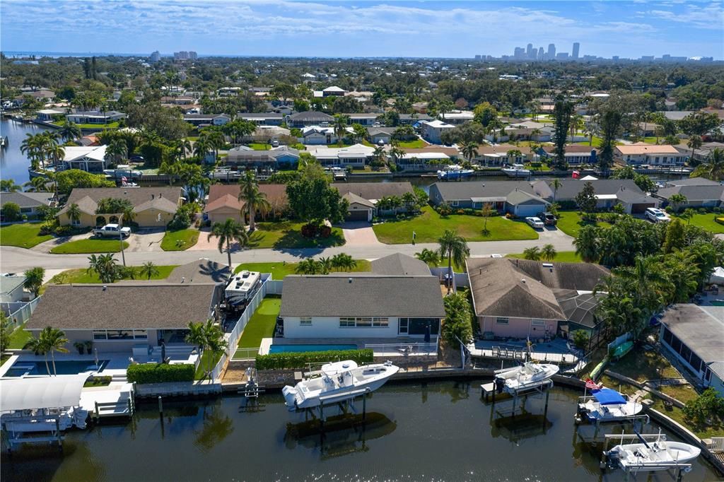 For Sale: $1,180,000 (3 beds, 2 baths, 1773 Square Feet)