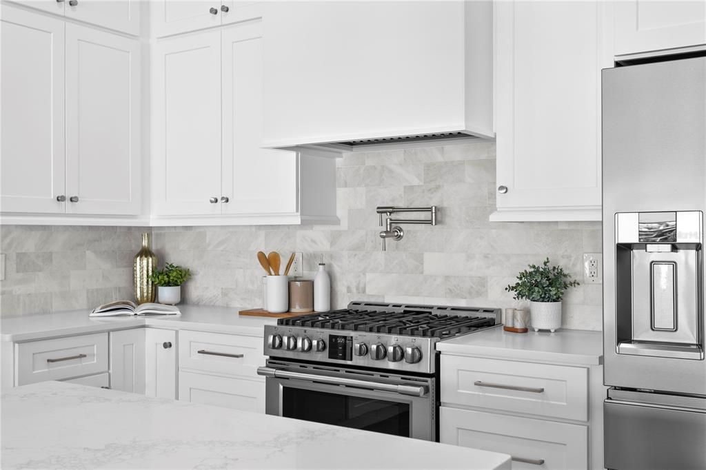 For Sale: $1,180,000 (3 beds, 2 baths, 1773 Square Feet)