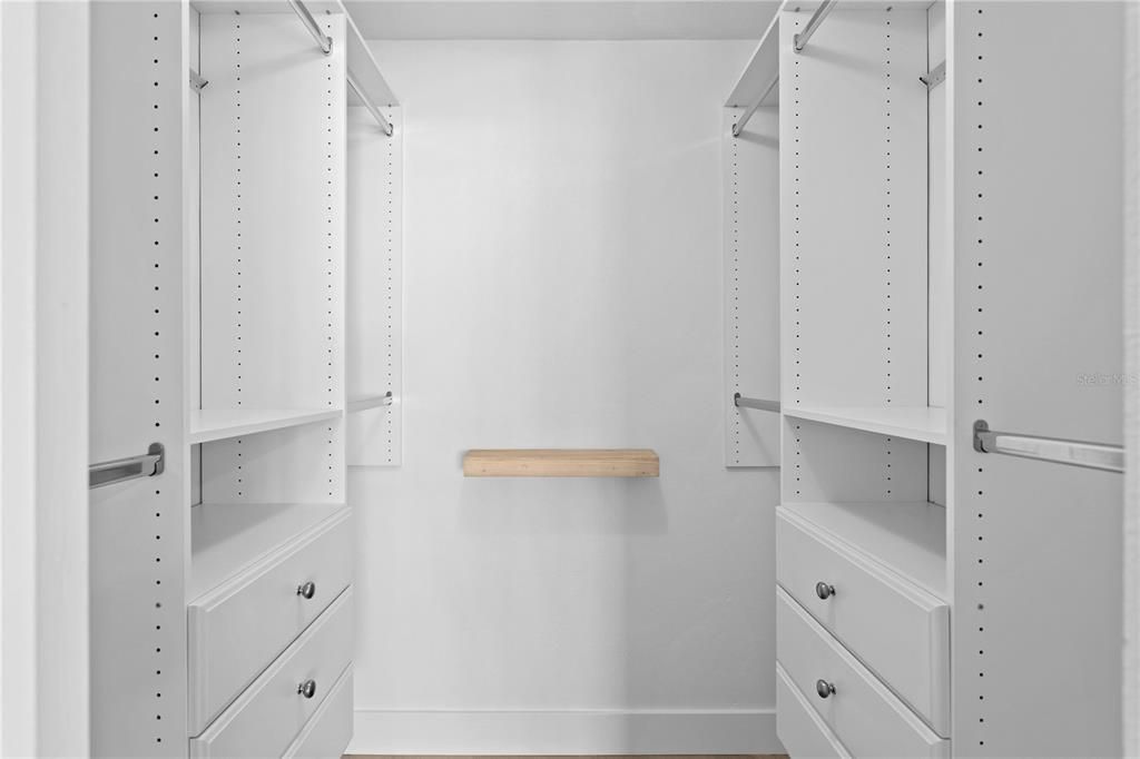 For Sale: $1,180,000 (3 beds, 2 baths, 1773 Square Feet)